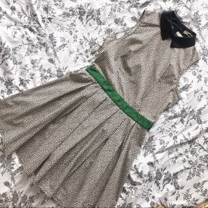 Size S black collar A line print dress